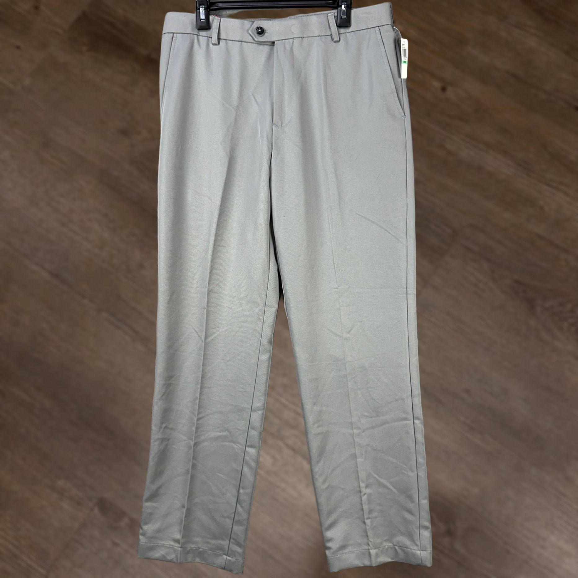 Izod VINTAGE: No (omit) Izod Golf Men Dress Pants 34X32 Gray Performance Wicking Stretch Classic Fit NEW Size US 34 / EU 50 - 1 Thumbnail
