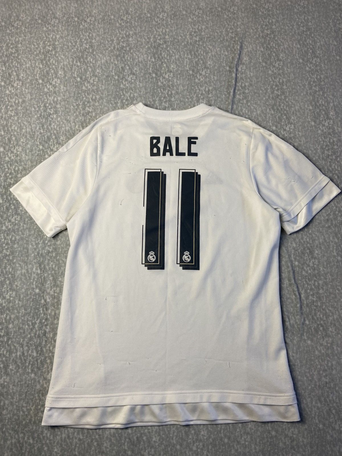 Adidas Adidas Bale 11 Real Madrid 2015-2016 Home Jersey Size US L / EU 52-54 / 3 - 7 Thumbnail