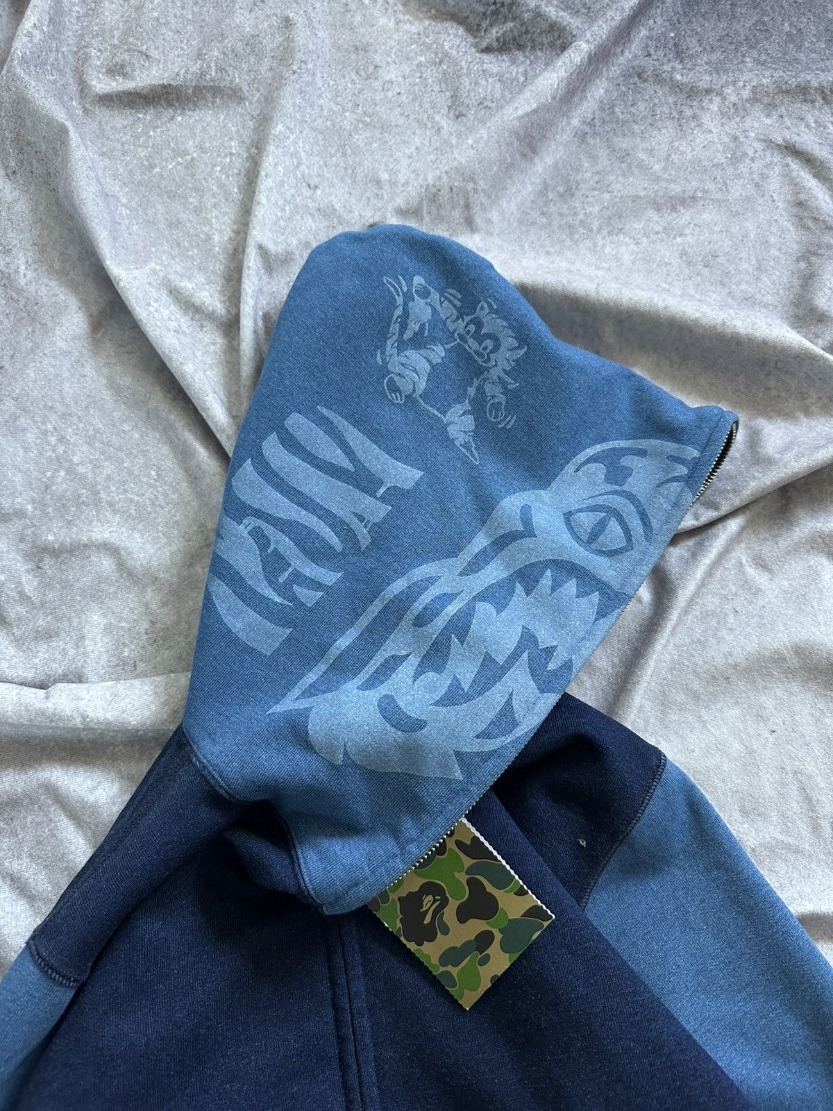 Bape Bape Indigo Tiger Shark Full Zip Hoodie Size US S / EU 44-46 / 1 - 7 Thumbnail