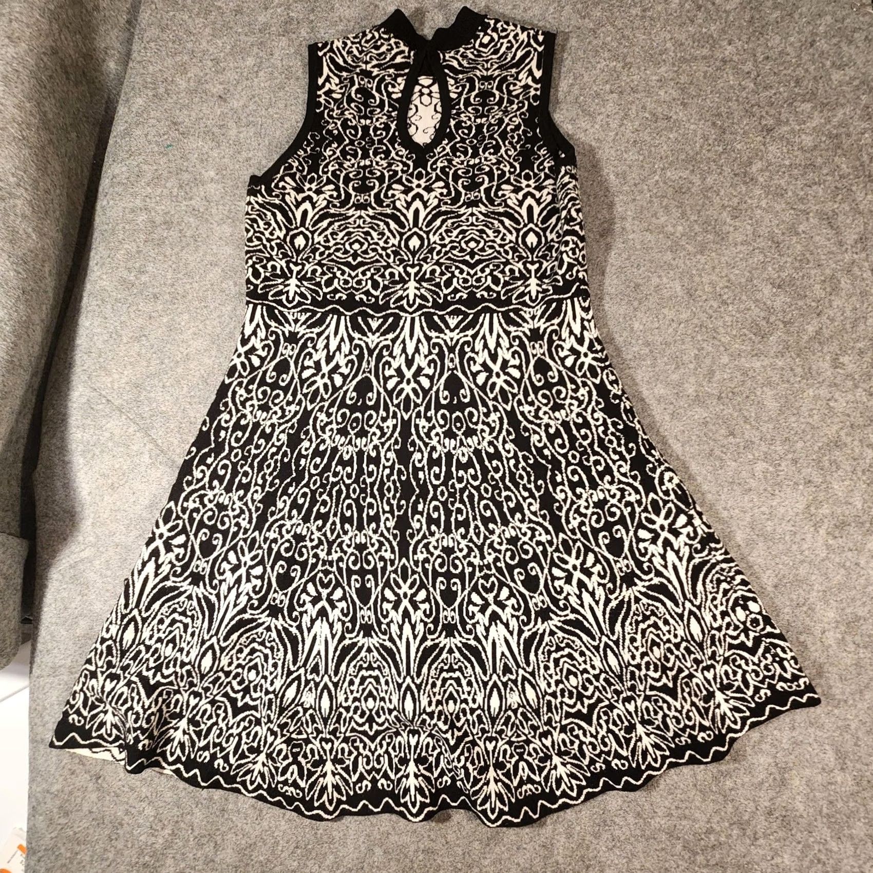 Vintage Xhilaration Dress Womens L Black White Sleeveless Knit Jacquard Mock Neck Fit & Flare A-line Size L / US 10 / IT 46 - 5 Thumbnail