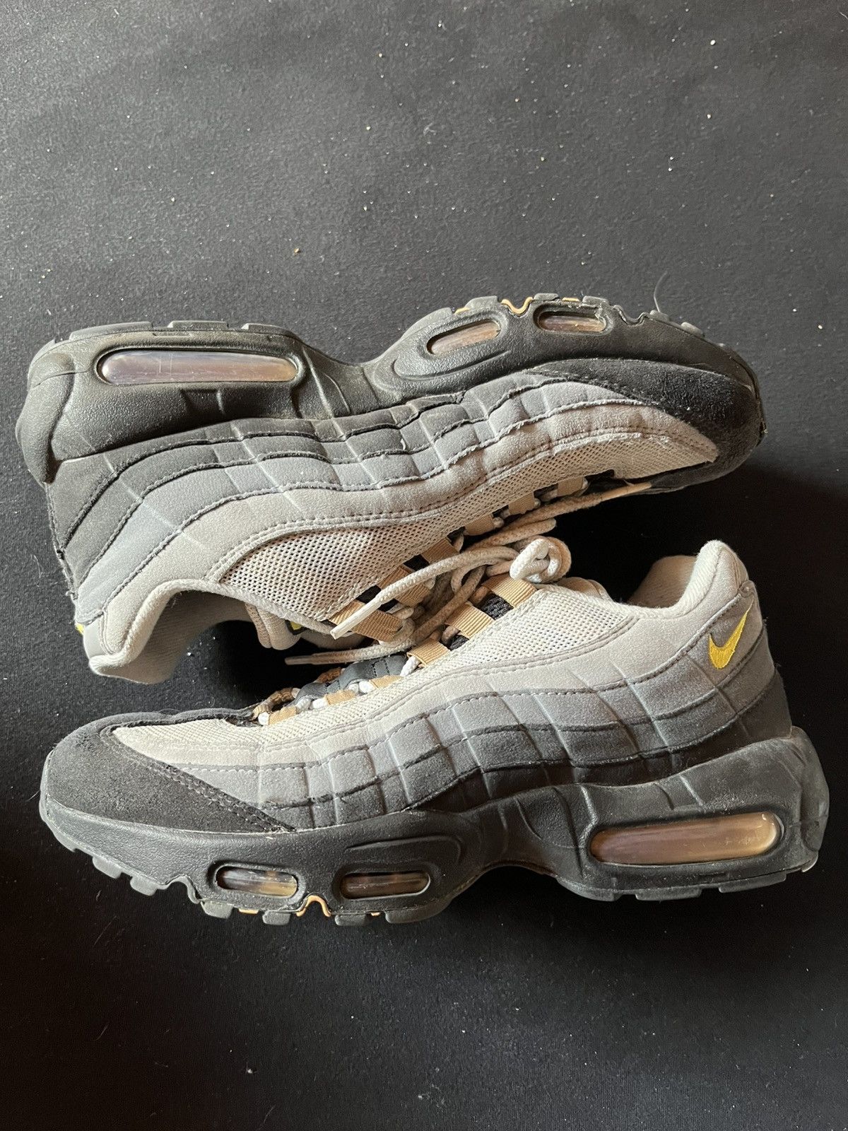 Nike Nike Airmax 95 Size US 7 / EU 40 - 1 Thumbnail