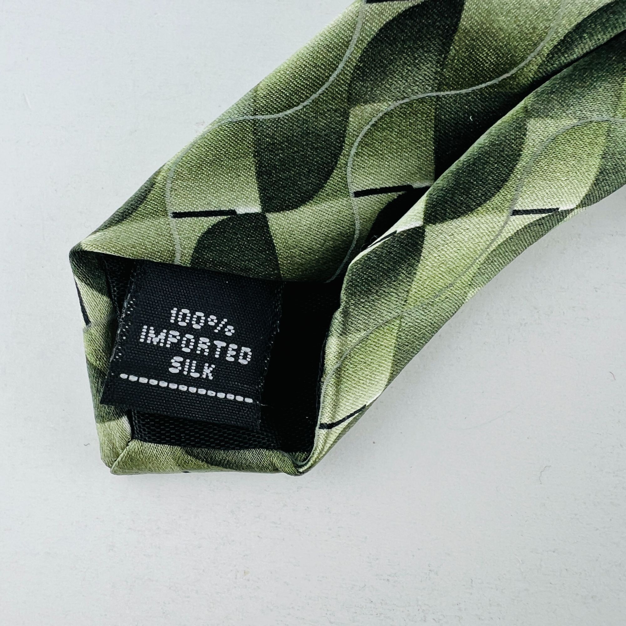 Bugatti Bugatti Abstract Design Necktie Tie 100% Imported Silk Size ONE SIZE - 5 Thumbnail