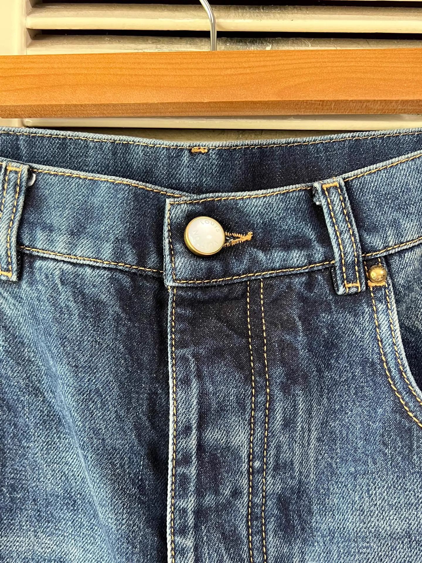 Louis Vuitton LV Men's Jeans Size 29 Like New Size US 34 / EU 50 - 4 Thumbnail