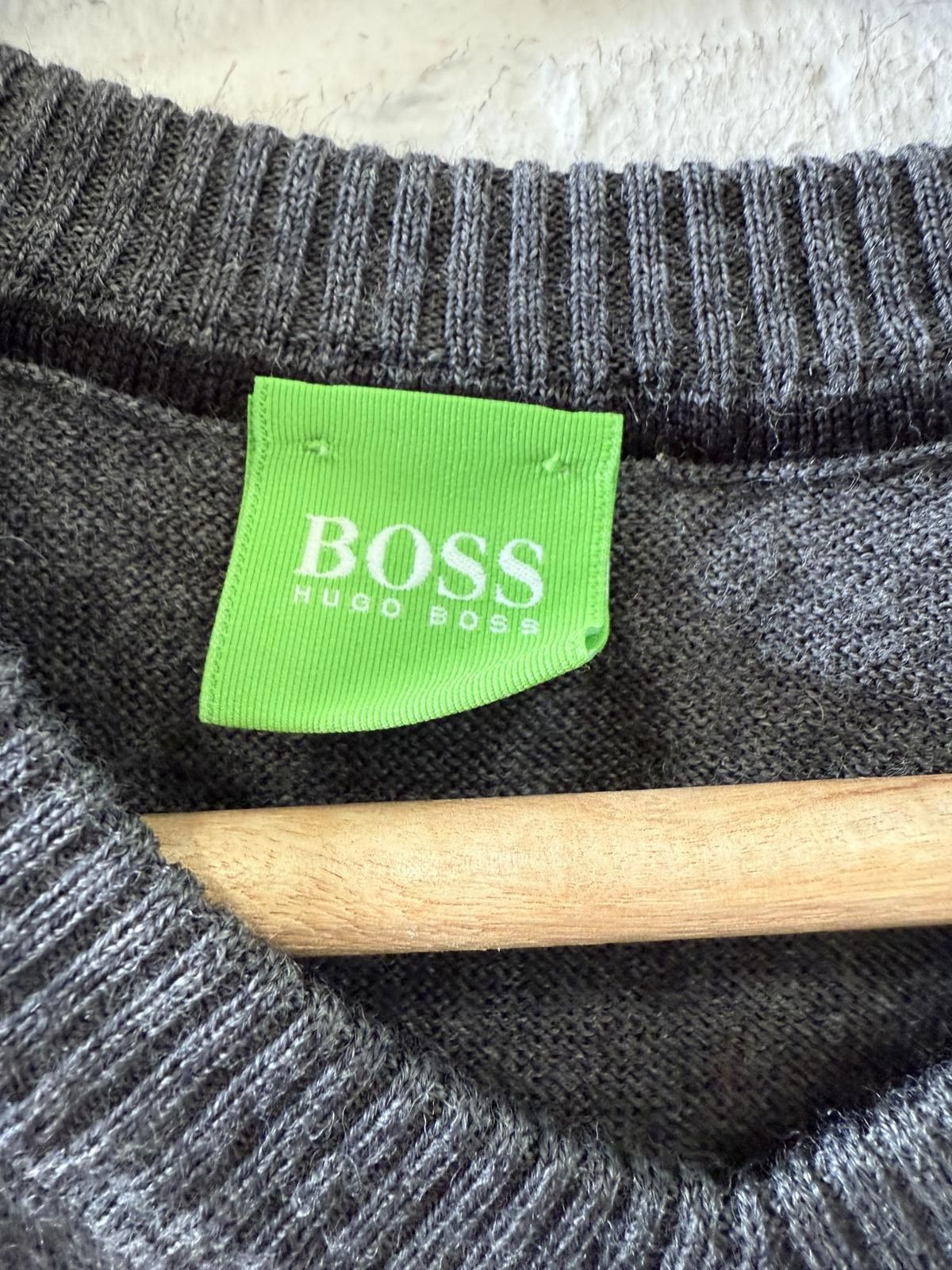 Hugo Boss Hugo Boss Grey V-Neck Sweater P-609 Size US XL / EU 56 / 4 - 2 Thumbnail