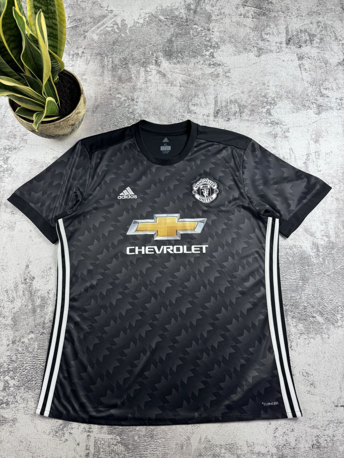 Adidas Manchester United 2017/2018 Football T Shirt Jersey Kit Size US XL / EU 56 / 4 - 4 Thumbnail