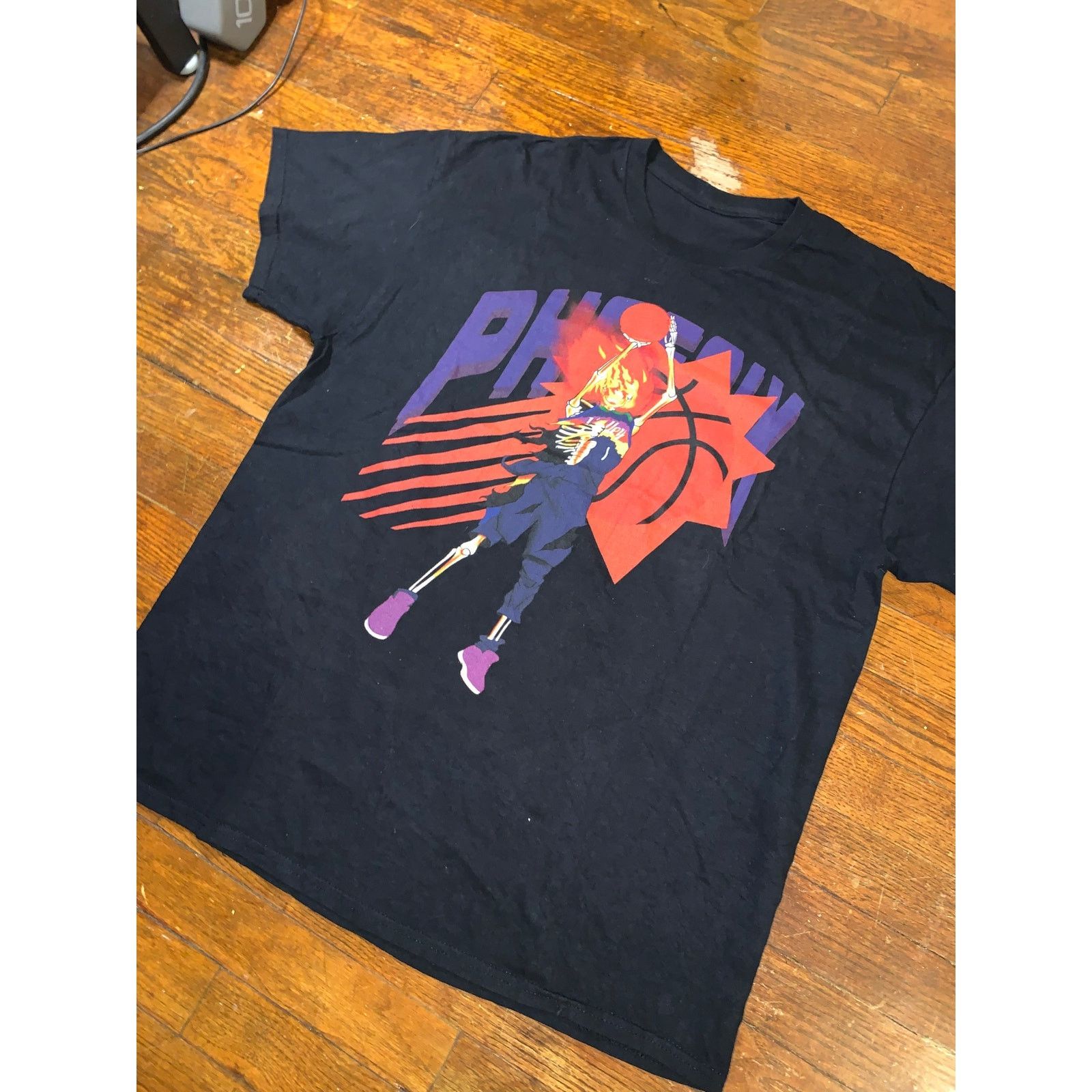 NBA Phoenix Suns Flaming Skull Basketball T Shirt XL Black NBA Size US XL / EU 56 / 4 - 2 Thumbnail