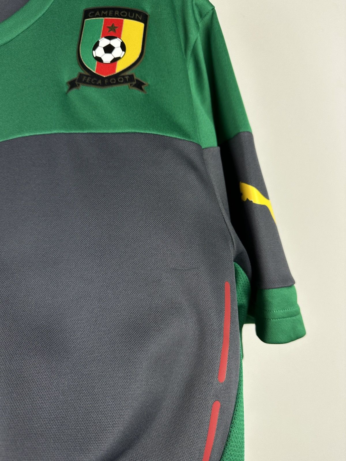 Puma Puma Away Cameroun Soccer Jersey Size US L / EU 52-54 / 3 - 10 Thumbnail