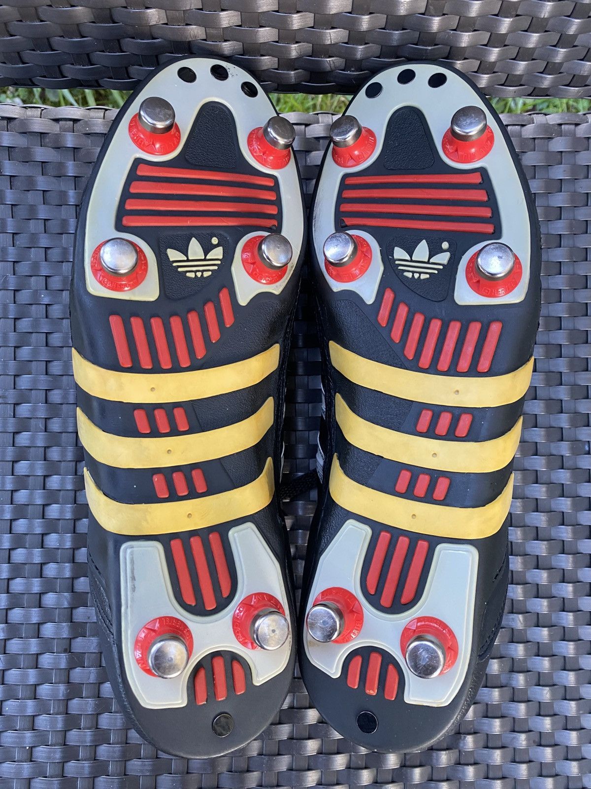 Adidas Vintage Adidas Etrusco Unico 80s Football Soccer Shoes NEW Size US 7 / EU 40 - 9 Thumbnail
