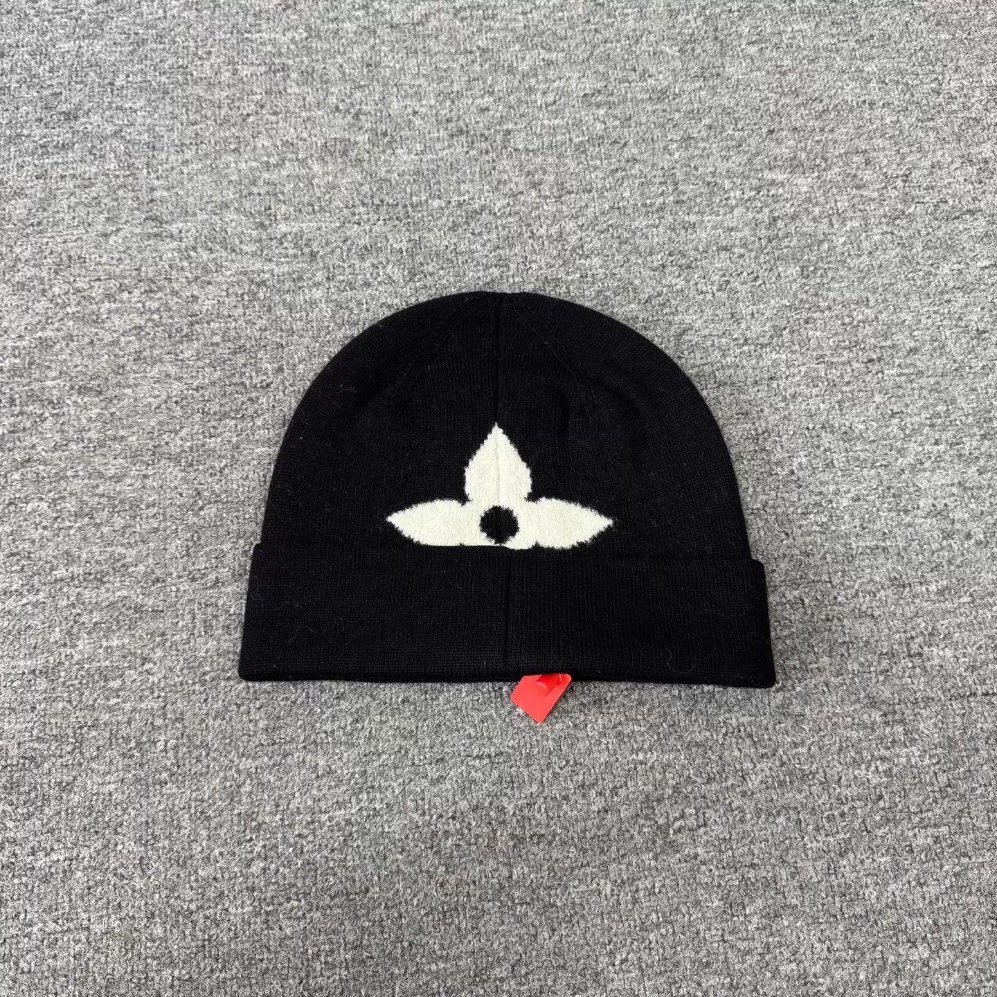 Louis Vuitton LV Logo Wool Beanie 99 New Size ONE SIZE - 4 Thumbnail