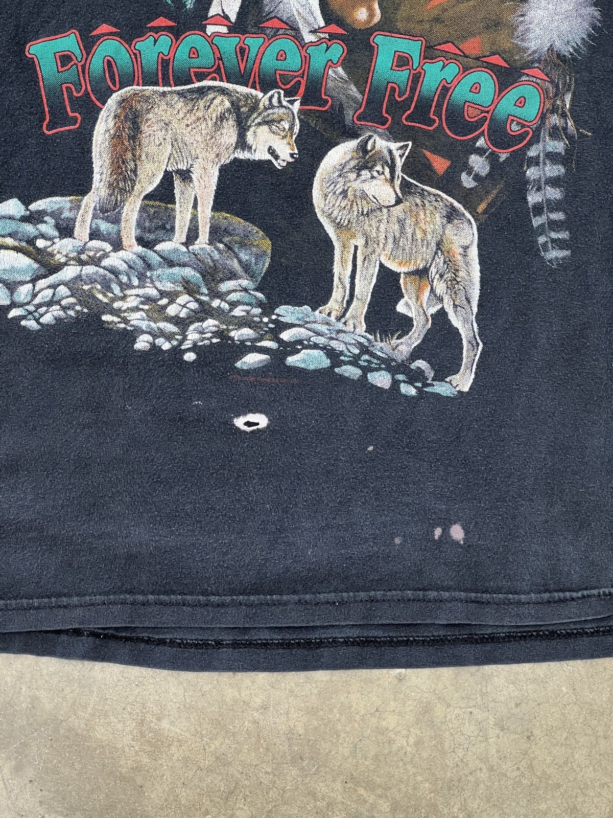 Vintage Vintage Forever Free Nature Native American World Tee XL Size US XL / EU 56 / 4 - 5 Thumbnail