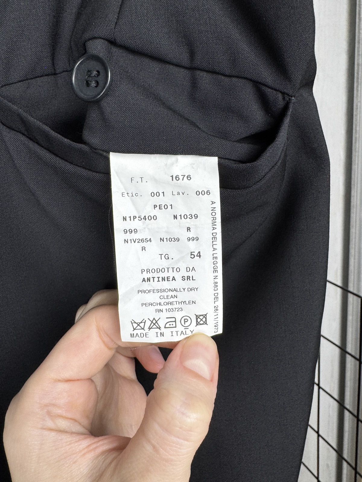 Emporio Armani Emporio Armani Black pure wool 3 buttons classic suit sz 54 Size 44R - 13 Thumbnail