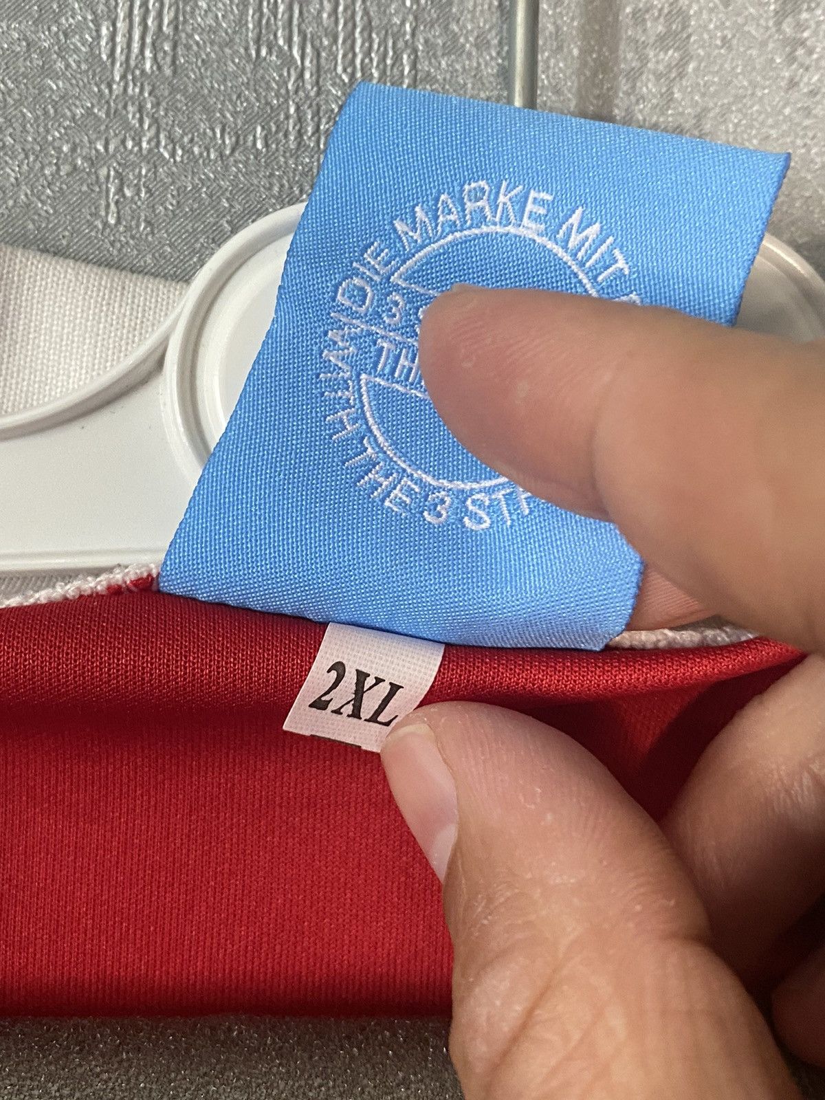 Adidas × Vintage Vintage Manchester United Adidas Soccer Jersey Size L Size US L / EU 52-54 / 3 - 3 Thumbnail