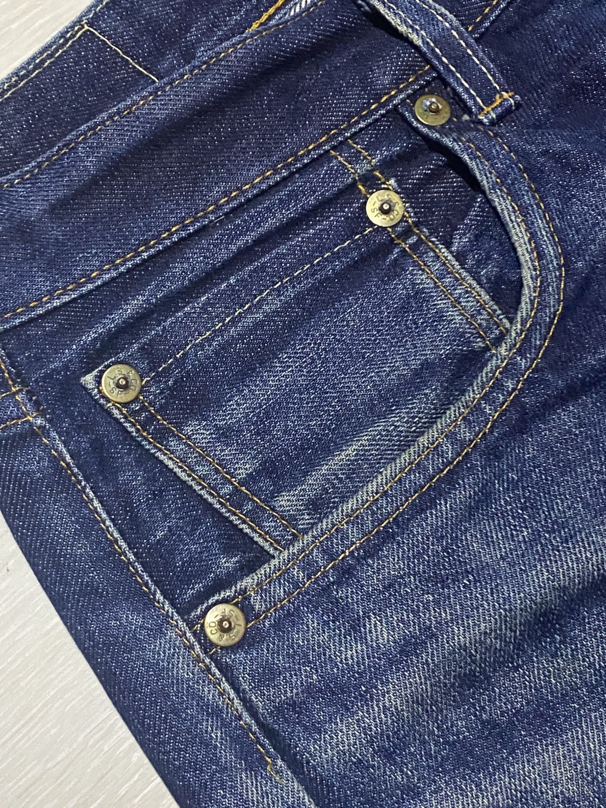 Levi's Vintage Clothing LVC 501 xx BigE ButtonFly Twist Leg Selvedge Repair Jeans Size US 32 / EU 48 - 11 Thumbnail