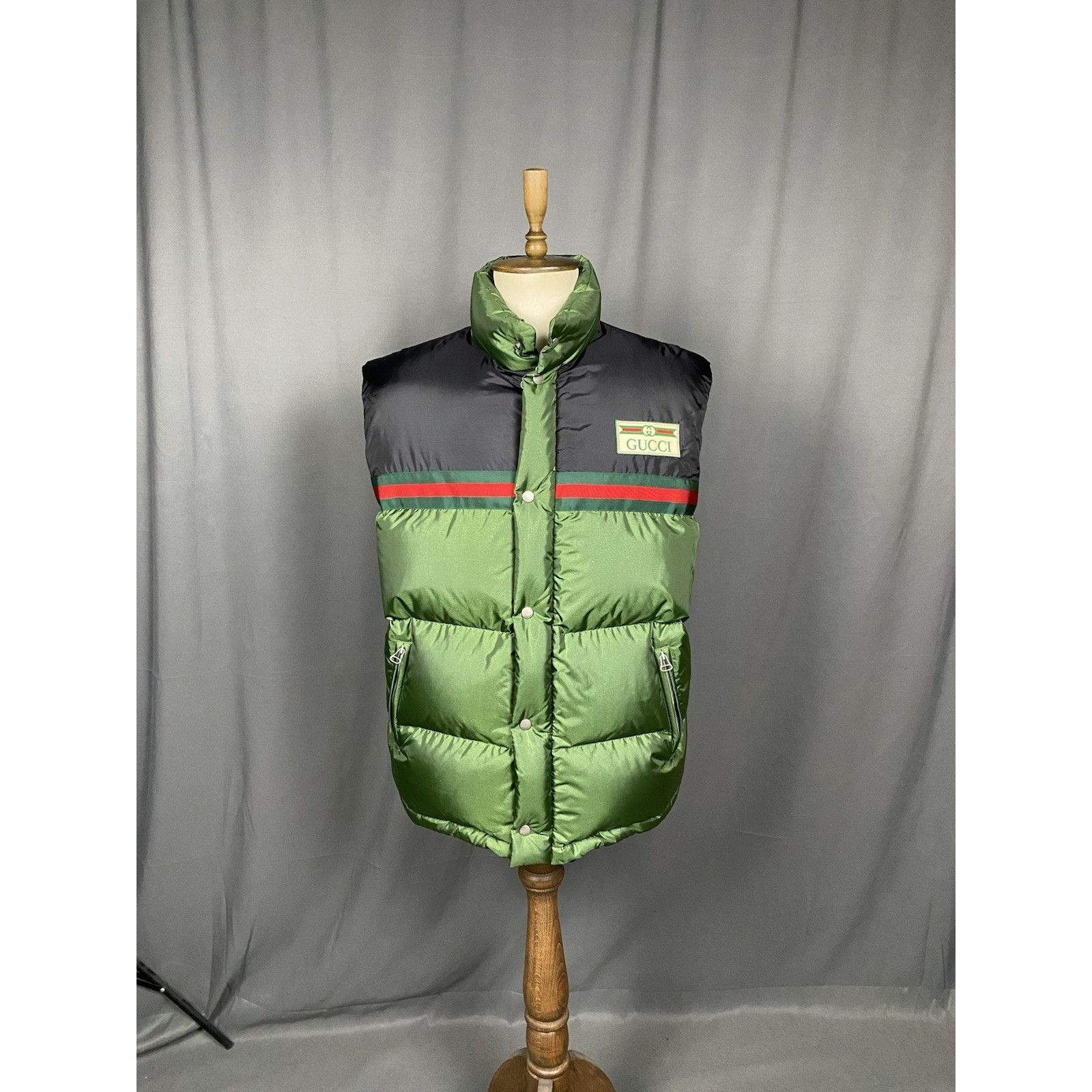 Gucci GUCCI Nylon Silk Satin Padded Men's Down Vest Size 52 698713 Size US L / EU 52-54 / 3 - 4 Thumbnail