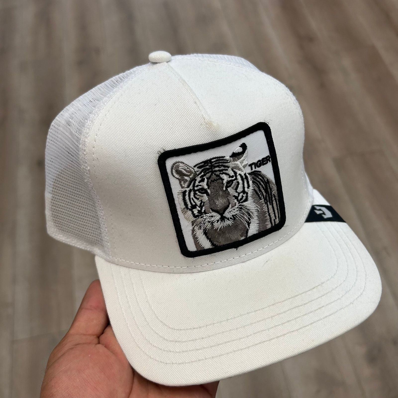 Goorin Bros. Goorin Bros The White Tiger Trucker Hat Cap Snapback B25 Size ONE SIZE - 1 Thumbnail