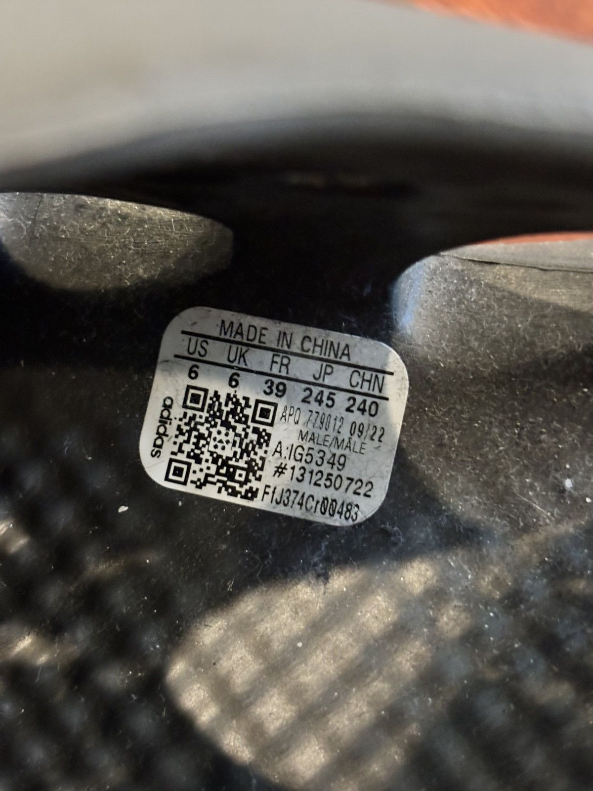 Yeezy Adidas Yeezy Foam RNR Size US 6 / IT 36 - 4 Thumbnail