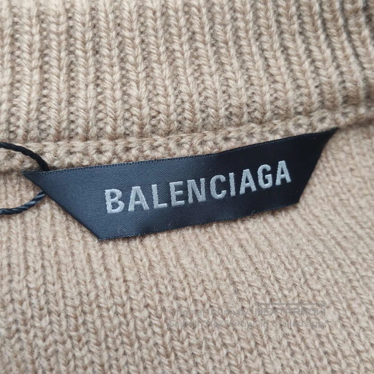 Balenciaga Balenciaga Size S Wool Blend Letter Logo Crewneck Sweater. Size S / US 4 / IT 40 - 1 Thumbnail