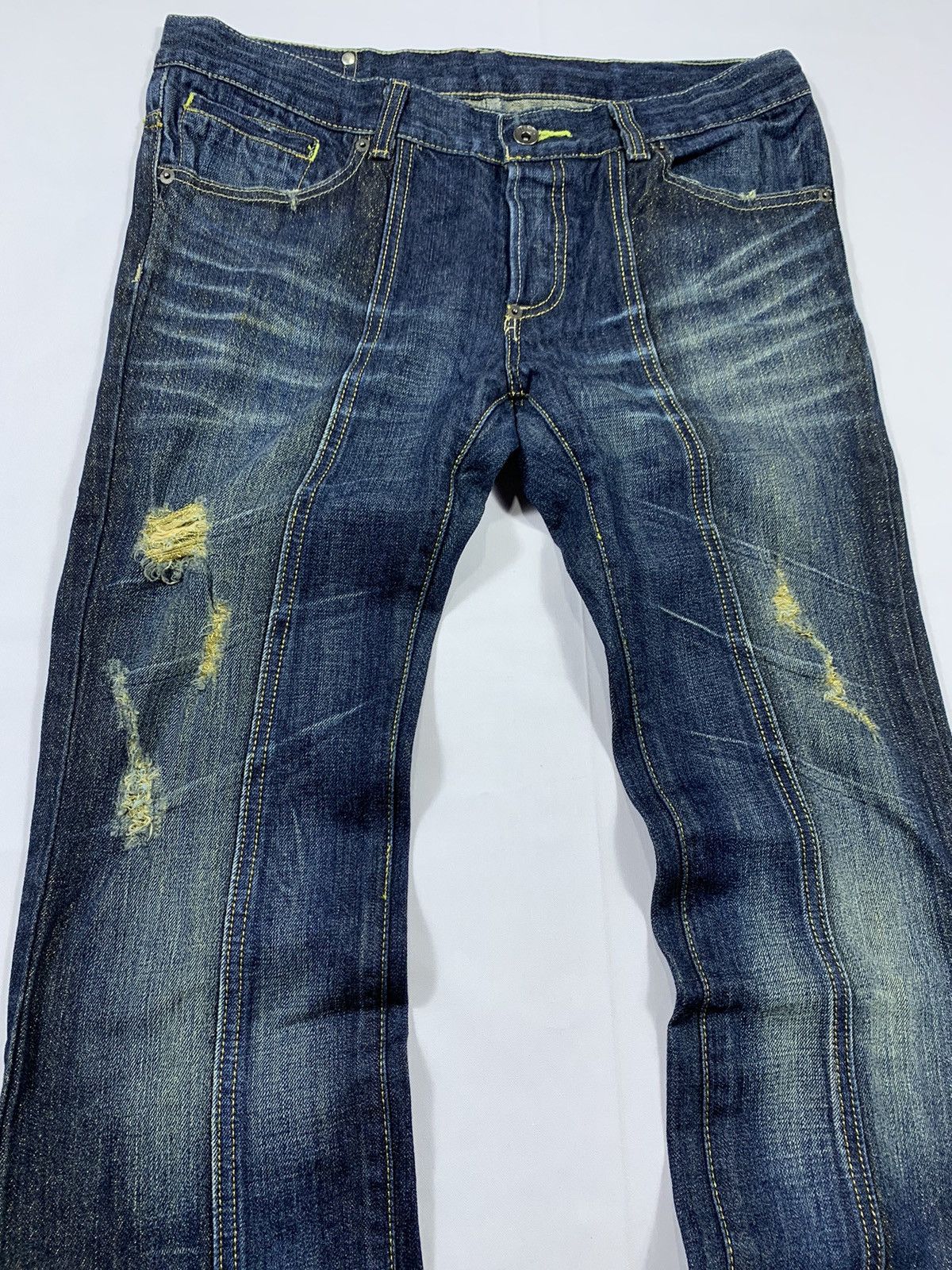 BUFFALO BOBS Sick Flared Buffalo Hybrid Distresses Denim jeans Size US 32 / EU 48 - 4 Thumbnail