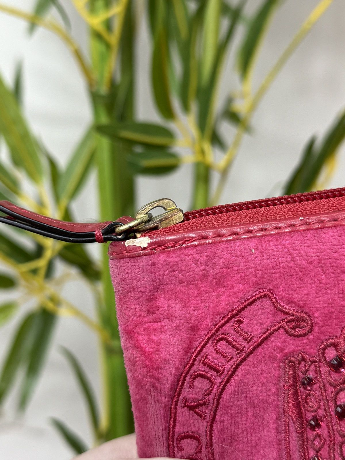 Juicy Couture VINTAGE JUICY COUTURE PLUSH COIN POUCH WALLET Size ONE SIZE - 4 Thumbnail