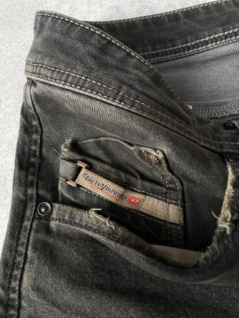 Rare Y2K Diesel Jeans on sale