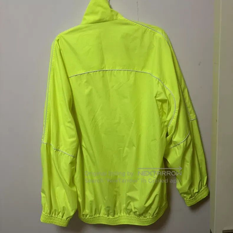 Balenciaga Balenciaga Fluorescent green zip-up jacket Size XS / US 0-2 / IT 36-38 - 2 Thumbnail