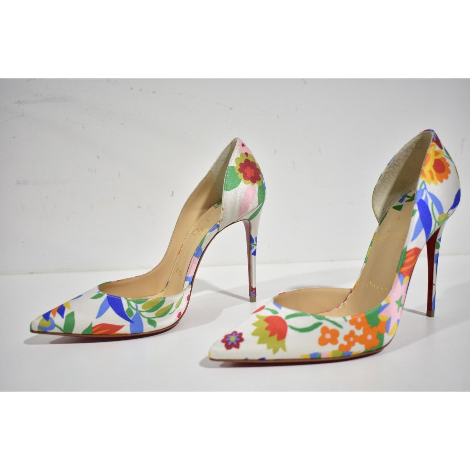 Christian Louboutin Iriza 100 Crepe Satin Bloomy Floral Pointed Heel Pump 37.5 Size US 7.5 / IT 37.5 - 9 Thumbnail