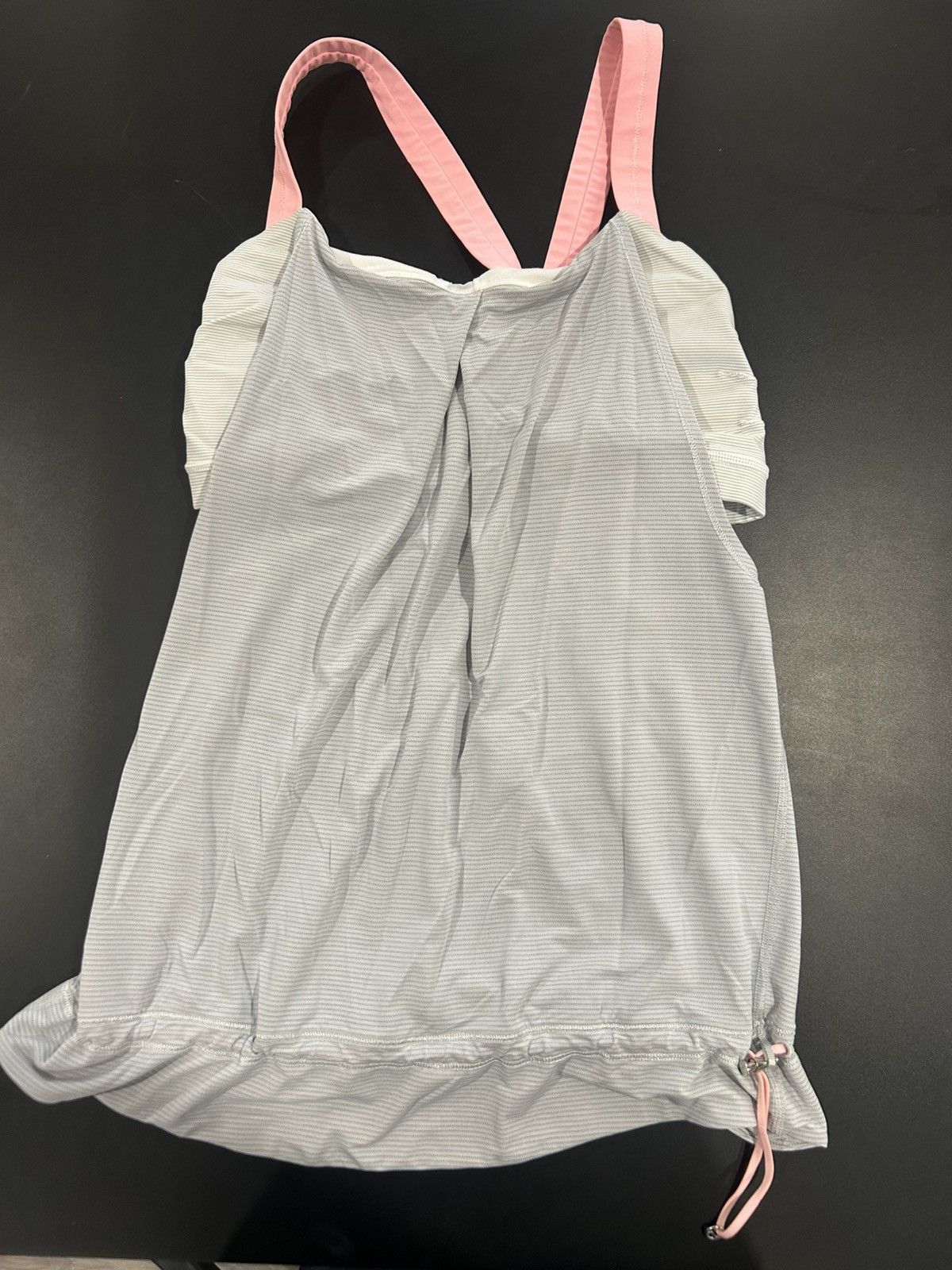 Lululemon lululemon athletica Light Gray Tank Top with Pink Straps Size M / US 6-8 / IT 42-44 - 1 Thumbnail