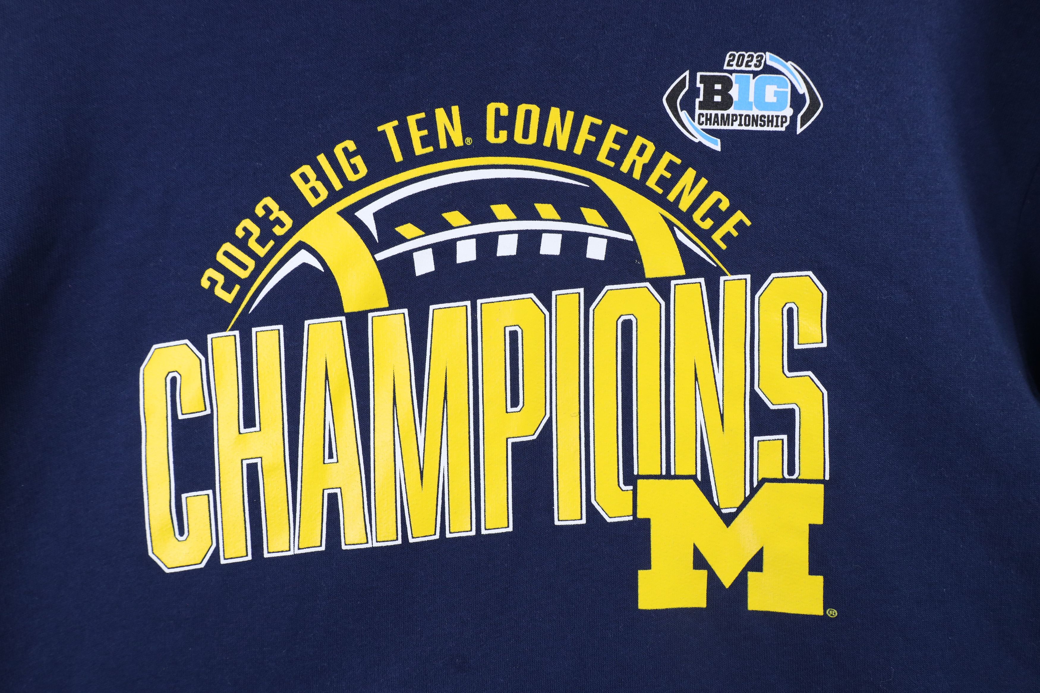 Vintage Fanatics 2023 Big Champions University of Michigan Hoodie Size US XL / EU 56 / 4 - 4 Thumbnail