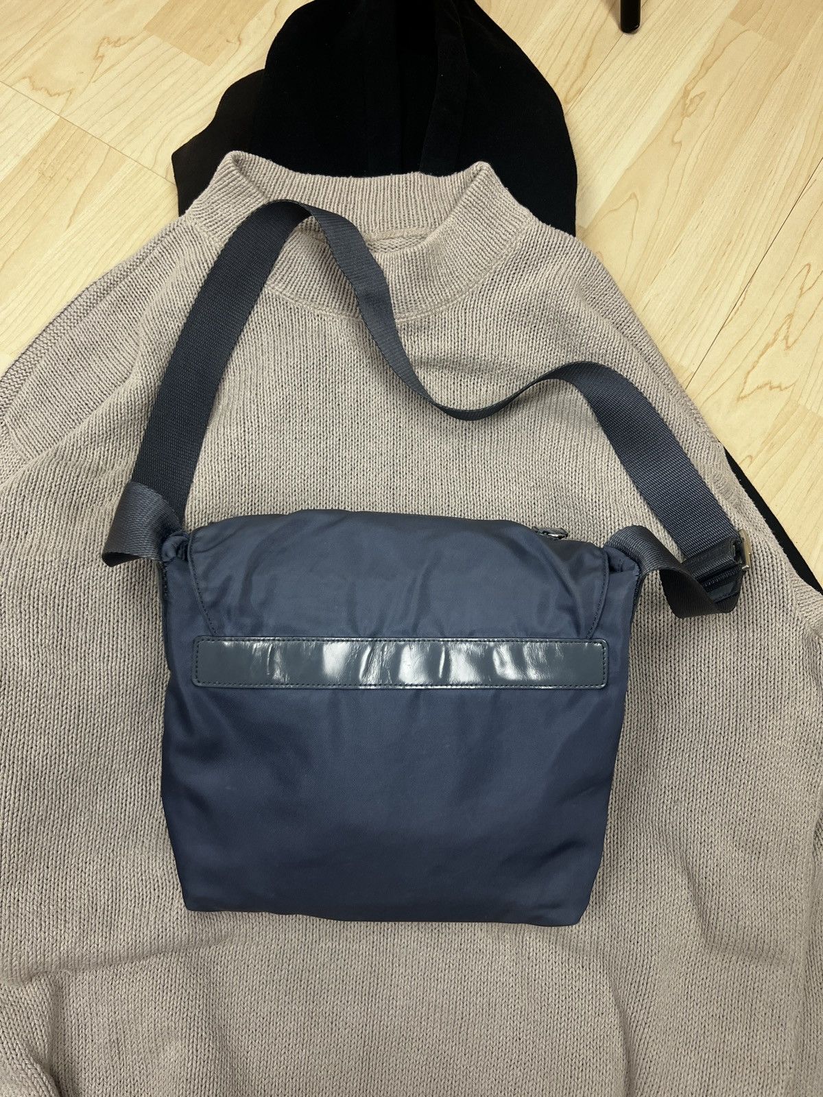 Prada Vintage Prada nylon messenger crossbody bag Size 26 - 2 Thumbnail
