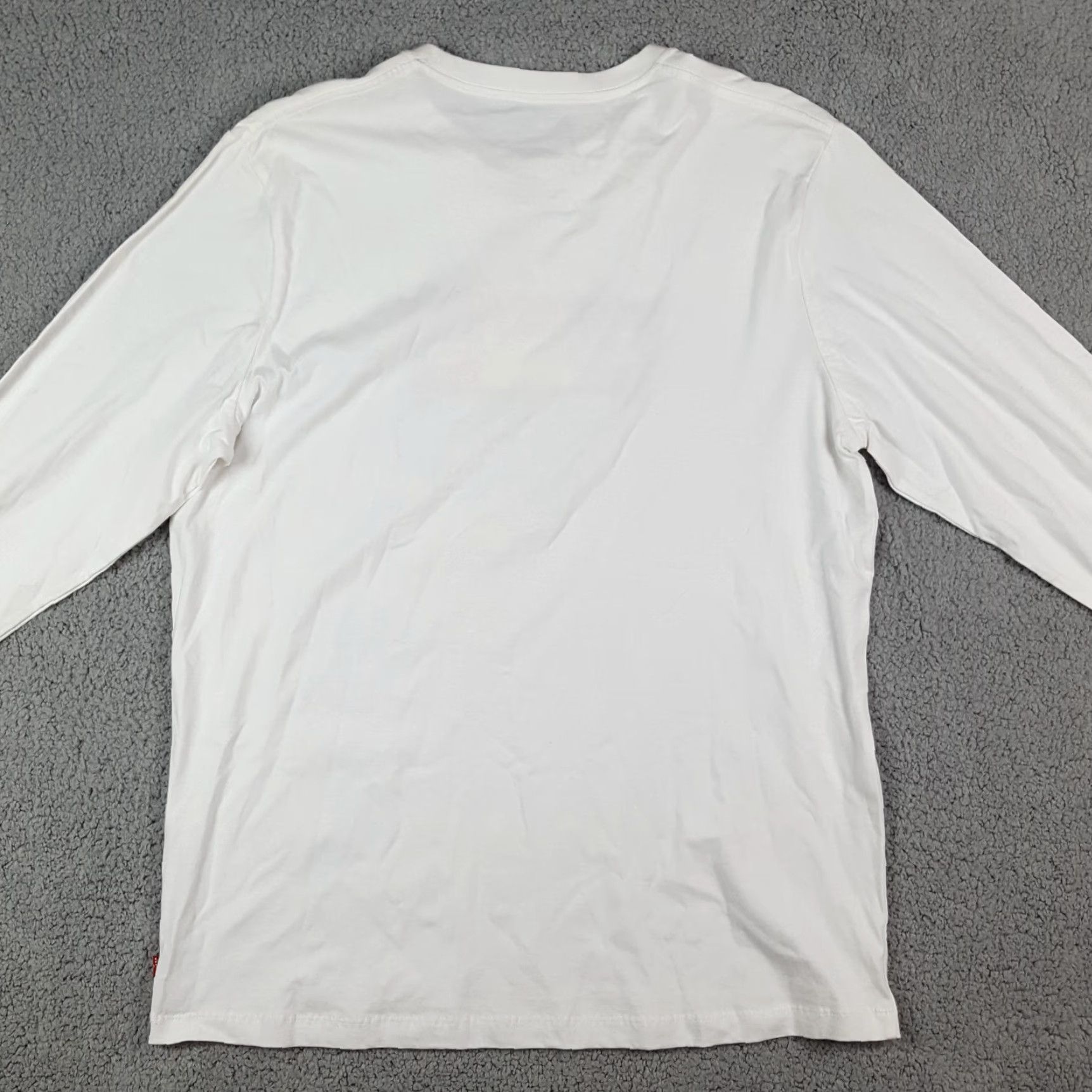 Levi's VINTAGE Levi's Shirt Men's XL Long Sleeve White 00s Beach Logo Levi Strauss Red Tab T Shirt Mens Size US XL / EU 56 / 4 - 5 Thumbnail