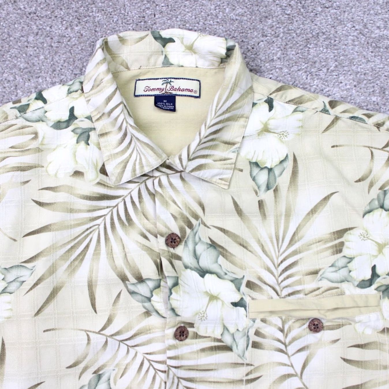 Tommy Bahama Tommy Bahama Camp Shirt Men Medium Beige Floral Silk S/S Button-Up Casual Beach Hawaii Size US M / EU 48-50 / 2 - 5 Thumbnail