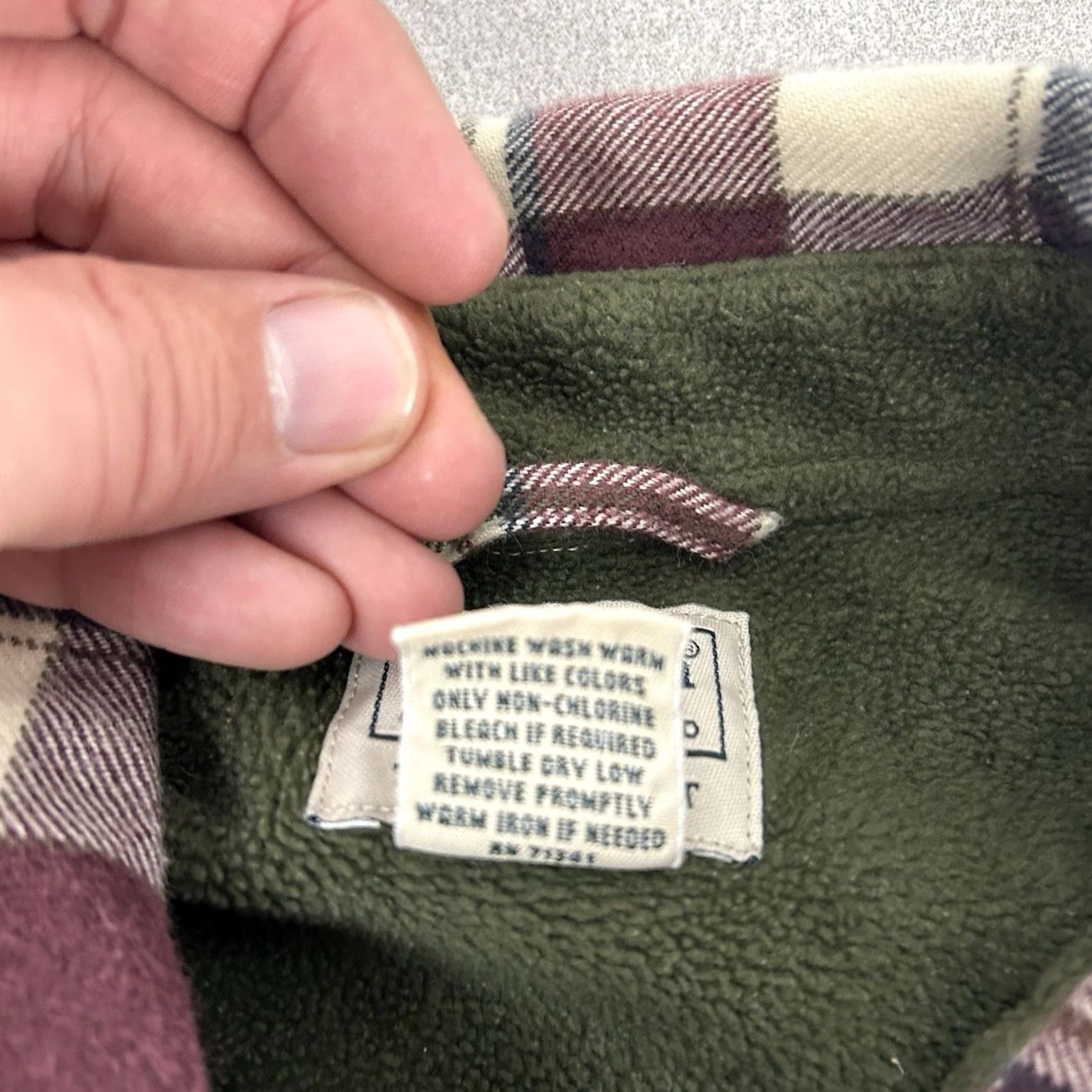 Vintage VINTAGE LL Bean Men Shacket Med Plaid Fleece Lined Flannel Shirt Jacket 298189 Outdoor Size US M / EU 48-50 / 2 - 5 Thumbnail