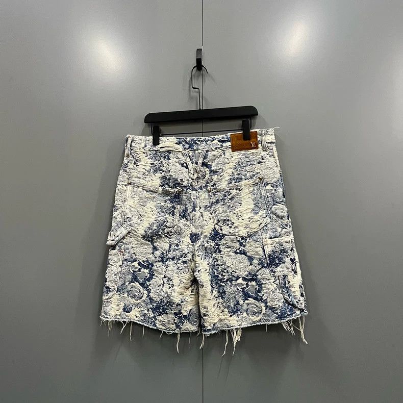 Louis Vuitton Embroidered shorts with mixed color pattern s