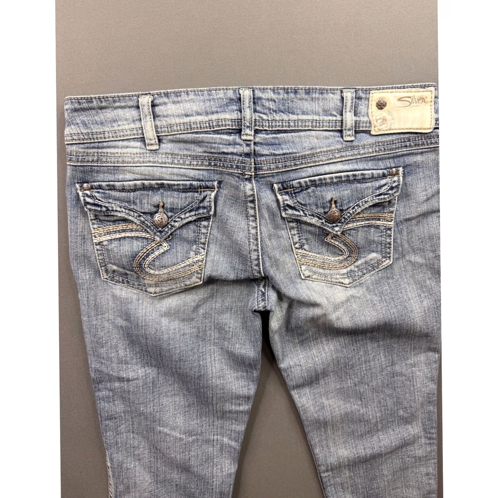 Silver Jeans Co. Silver Jeans Co Womens McKenzie Capri Jeans Light Wash Mid Rise 30 19in Size 30" / US 8 / IT 44 - 2 Thumbnail