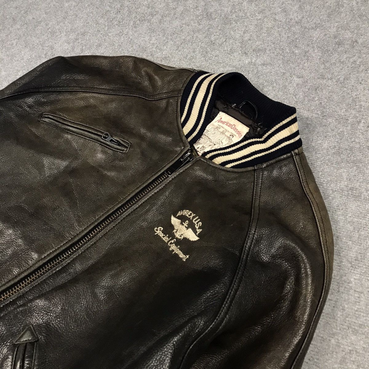 Avirex AVIREX BOMBER LEATHER JACKET BIG LOGO SUN FADED LEATHER Size US XS / EU 42 / 0 - 7 Thumbnail