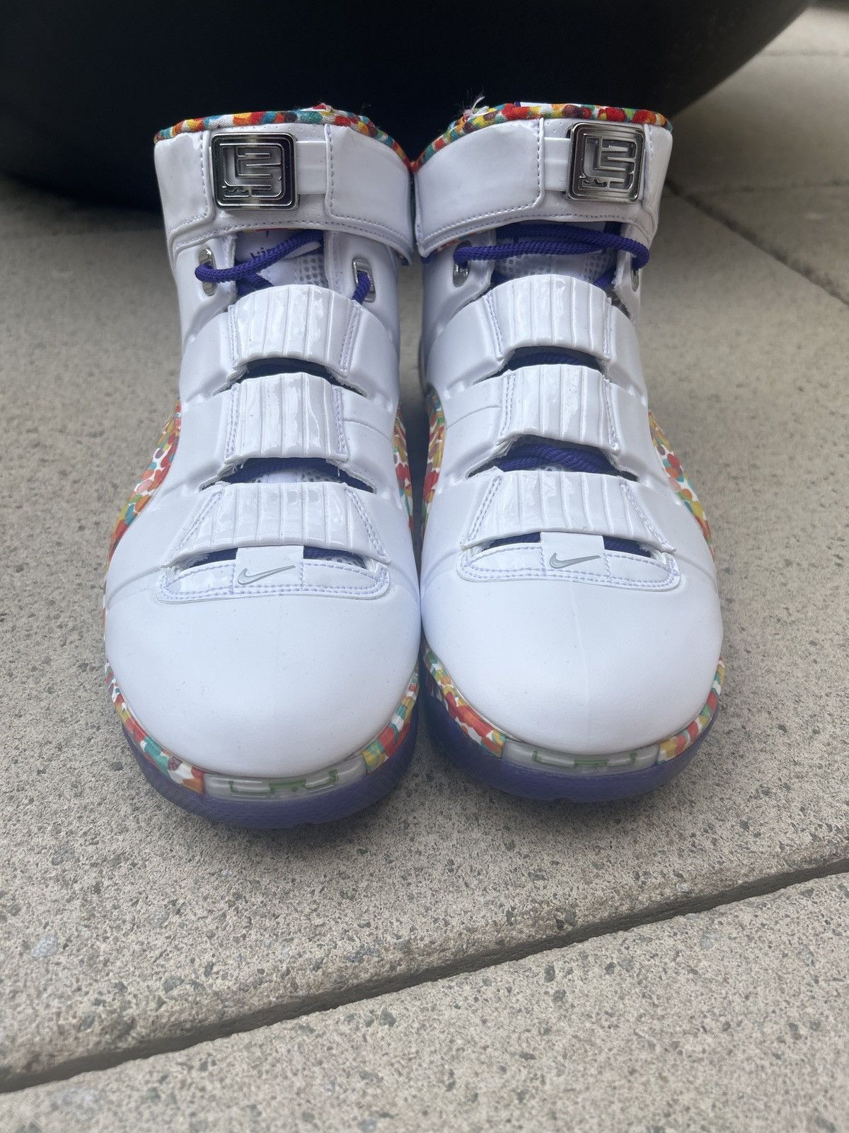 Nike Zoom Lebron IV Size US 7.5 / EU 40-41 - 4 Thumbnail
