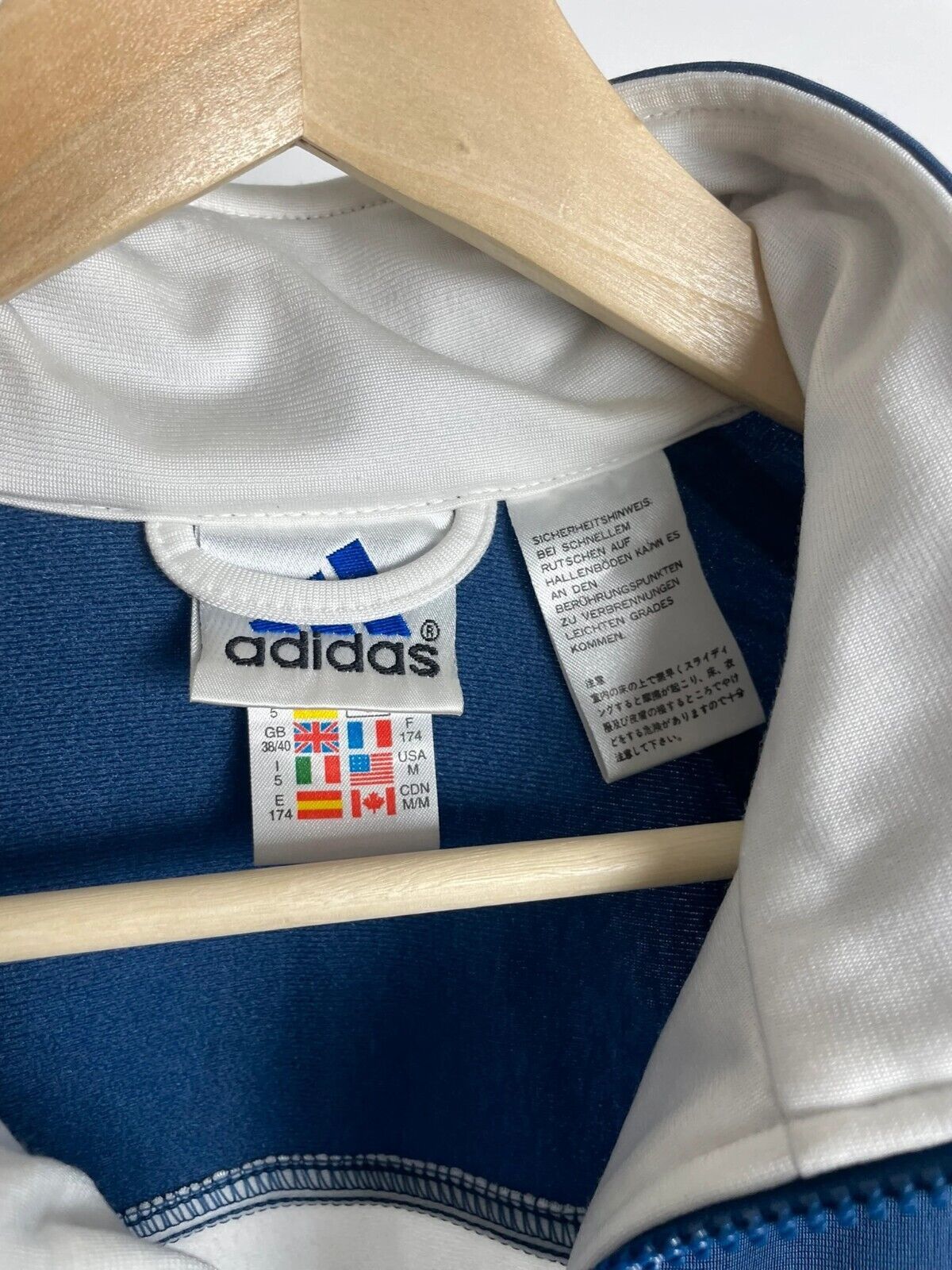 Adidas Mens Vintage Adidas Track Jacket size M Size US M / EU 48-50 / 2 - 6 Thumbnail