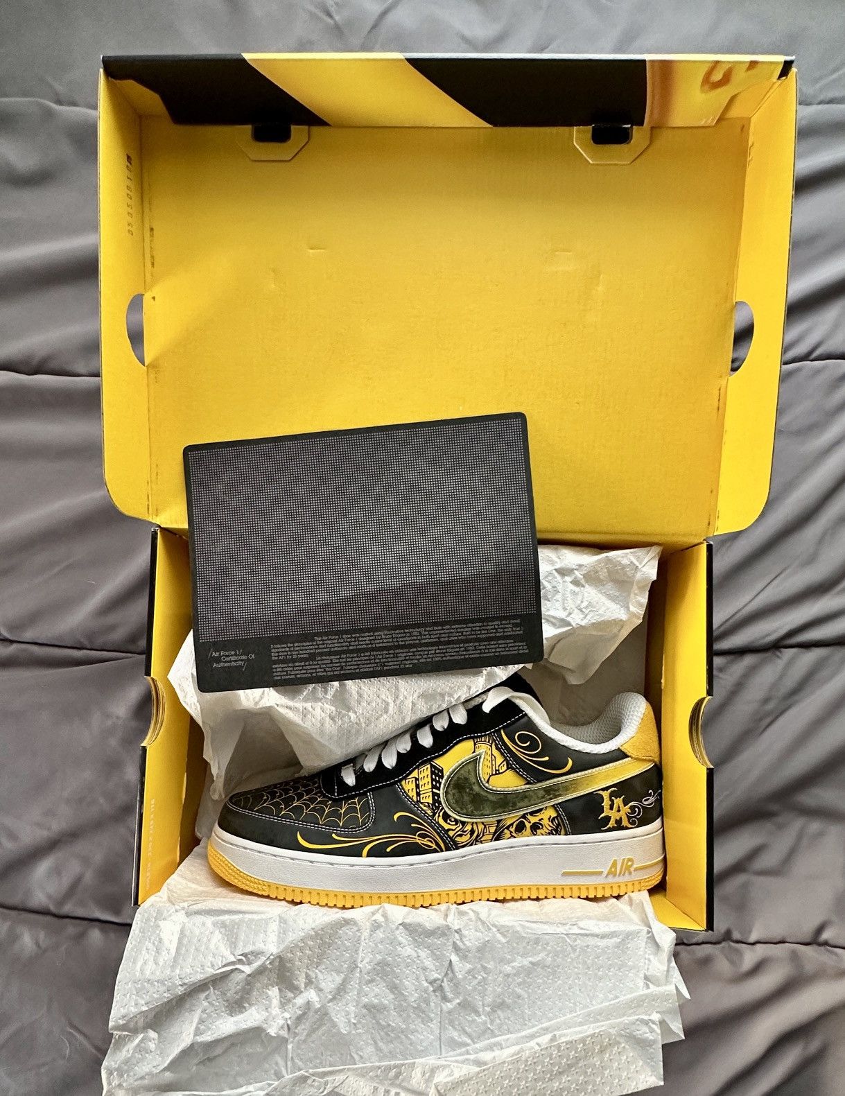 Nike Nike Air Force 1 Low Mr. Cartoon Livestrong Size US 11 / EU 44 - 14 Thumbnail