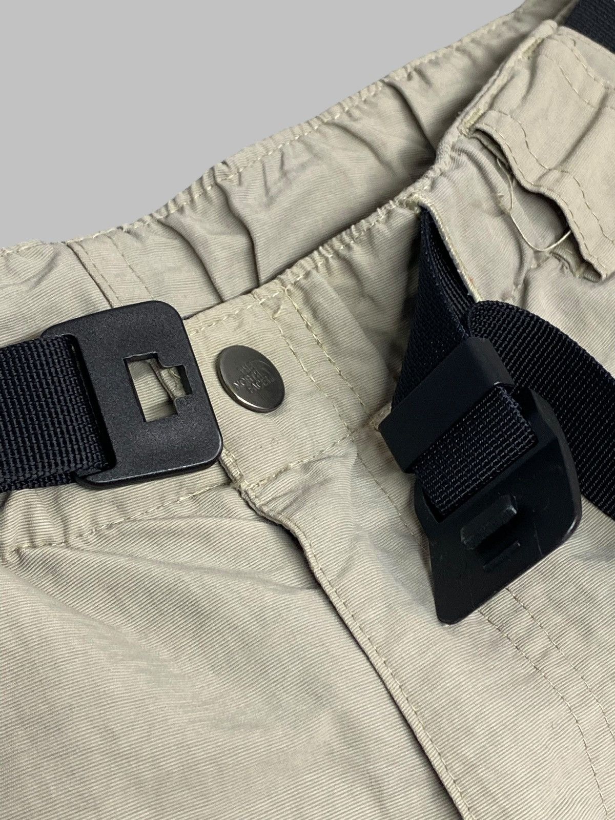 The North Face 2000s The North Face Cargo Shorts Outdoor With Belt Size US 32 / EU 48 - 10 Thumbnail