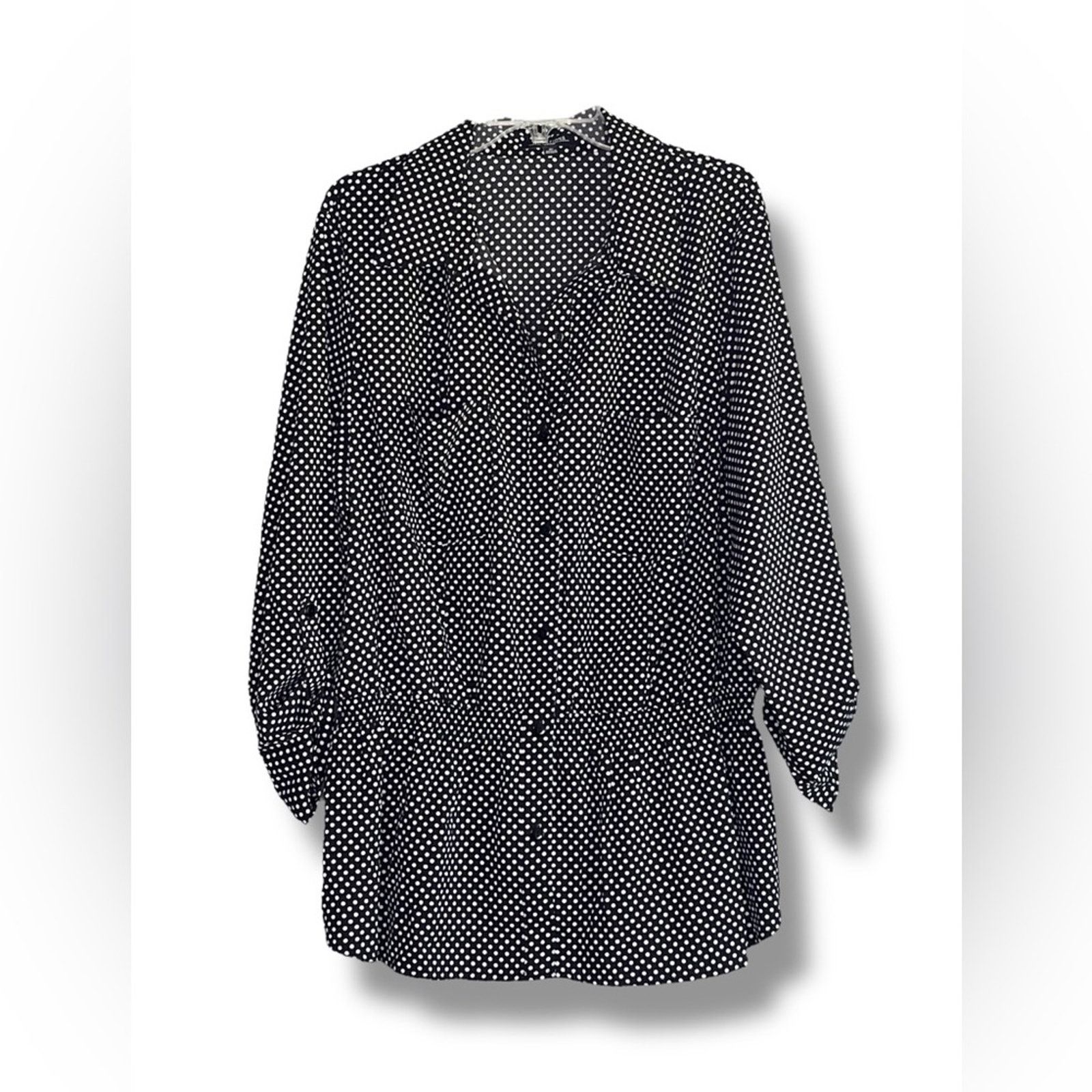 Other Notations Woman Plus Size buttoned polka dot peplum blouse Size 3XL / US 20-22 - 2 Thumbnail