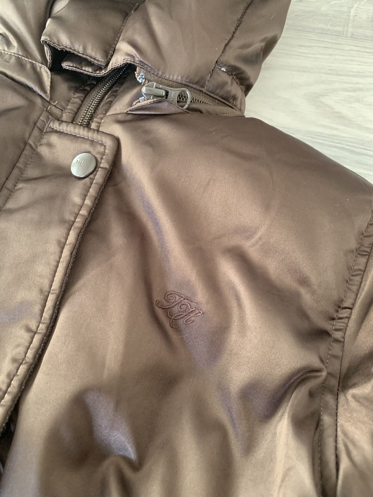 Japanese Brand Tommy Hilfiger Y2K vintage Faux Fur Down Jacket LGB styled Size M / US 6-8 / IT 42-44 - 6 Thumbnail