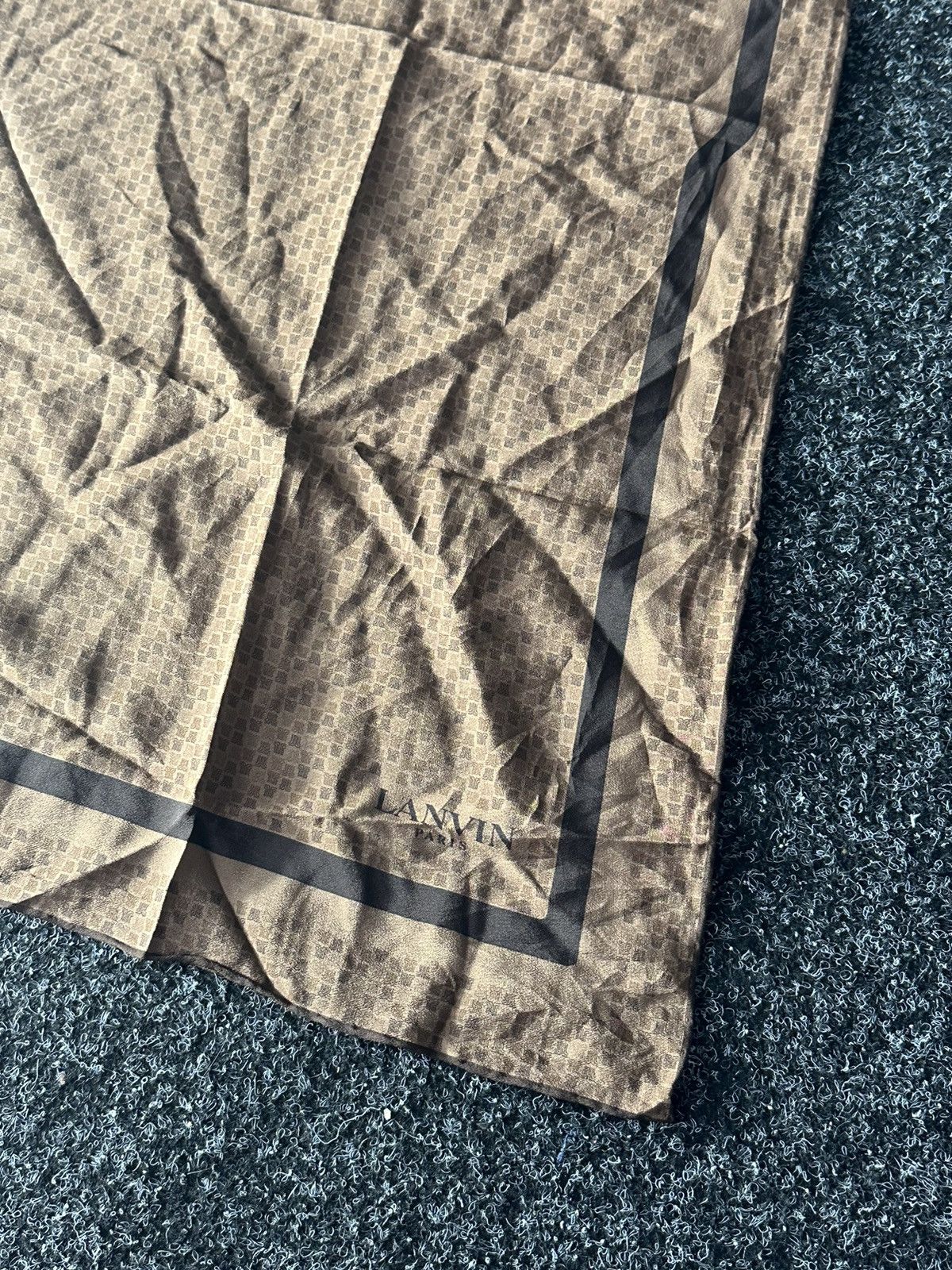 Lanvin × Vintage 🚨90s LANVIN silk scarf bandana handkerchief VERY RARE Size ONE SIZE - 3 Thumbnail