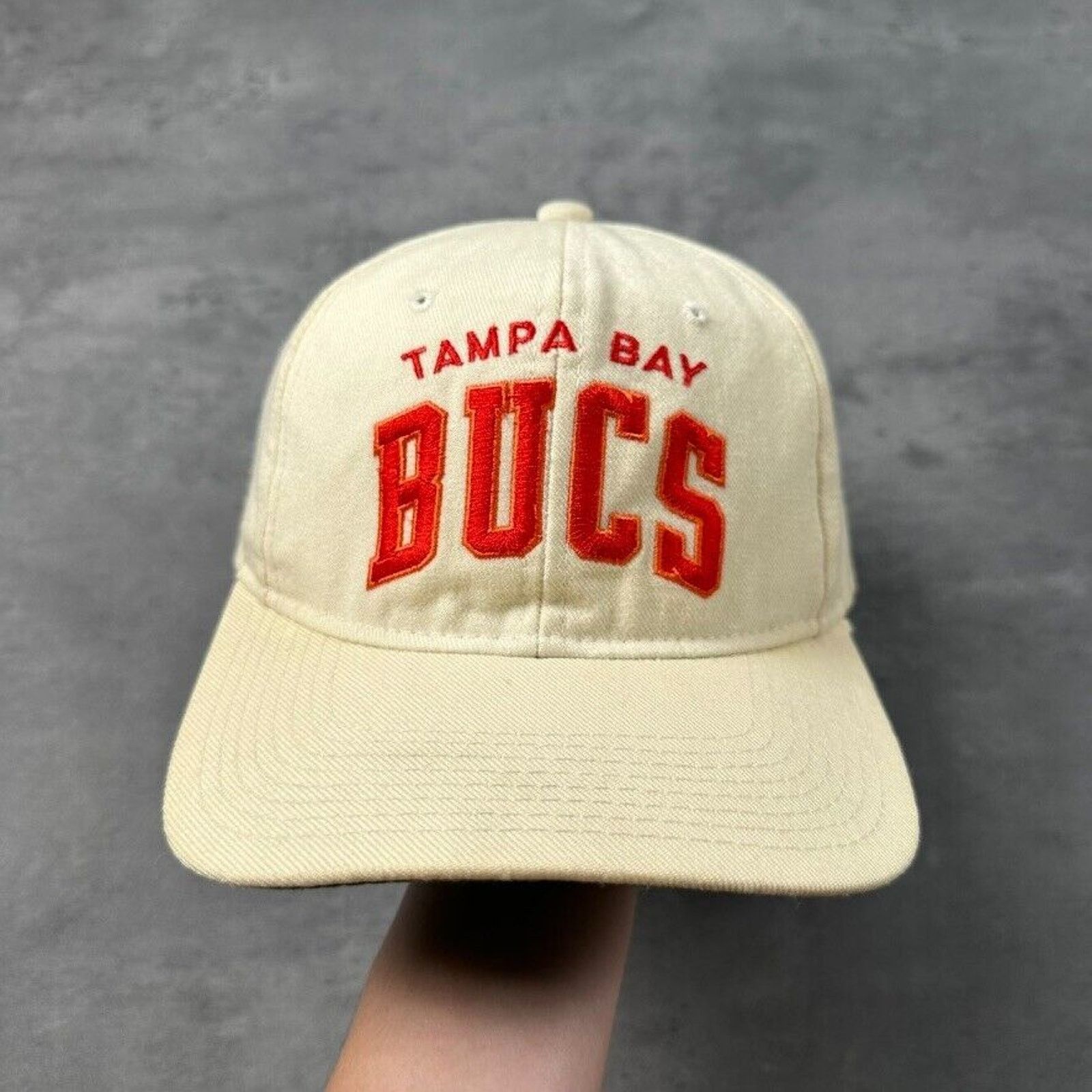 Vintage Tampa Bay Buccaneers Bucs NFL Starter Wool Hat