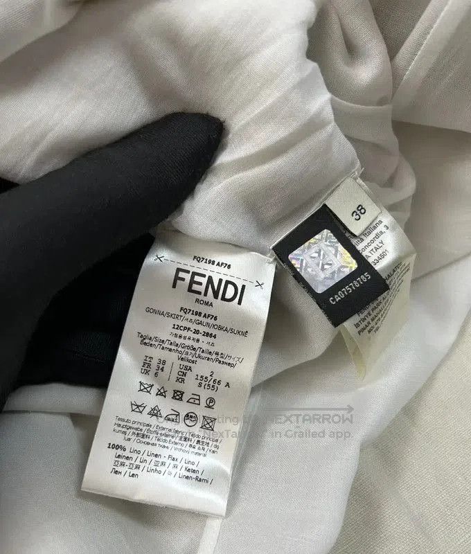 Fendi Fendi Logo Midi Skirt in Beige Linen Blend . Size 26" / US 2 / IT 38 - 4 Thumbnail