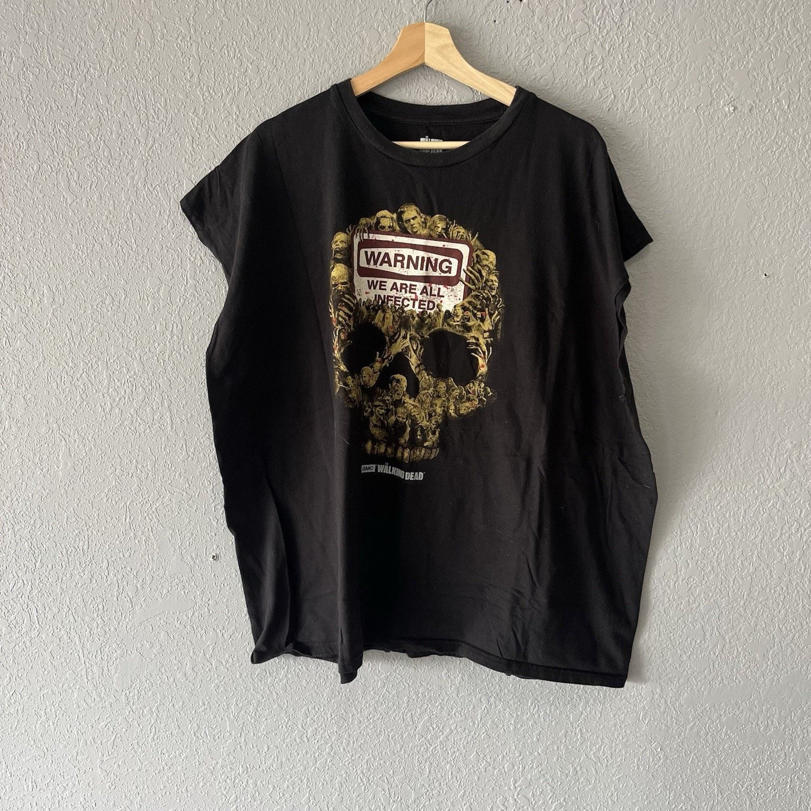 Vintage 2000’s AMC The Walking Dead Cutoff Tshirt Men’s 3XL Tv Show Size US XXL / EU 58 / 5 - 1 Thumbnail