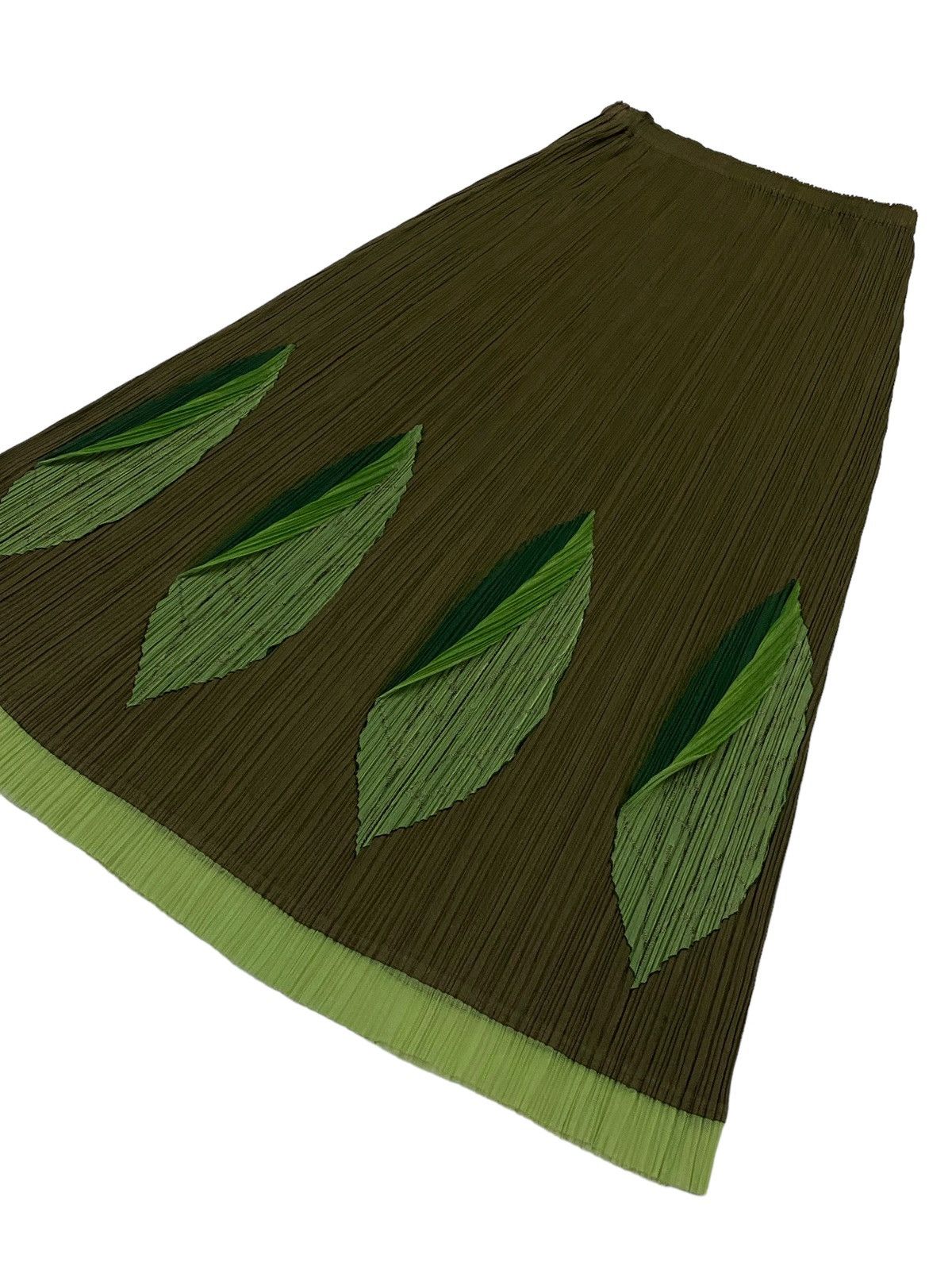 Issey Miyake Pleats Please Issey Miyake Pleated Leaves Motif Long Skirt Size 28" / US 6 / IT 42 - 16 Thumbnail
