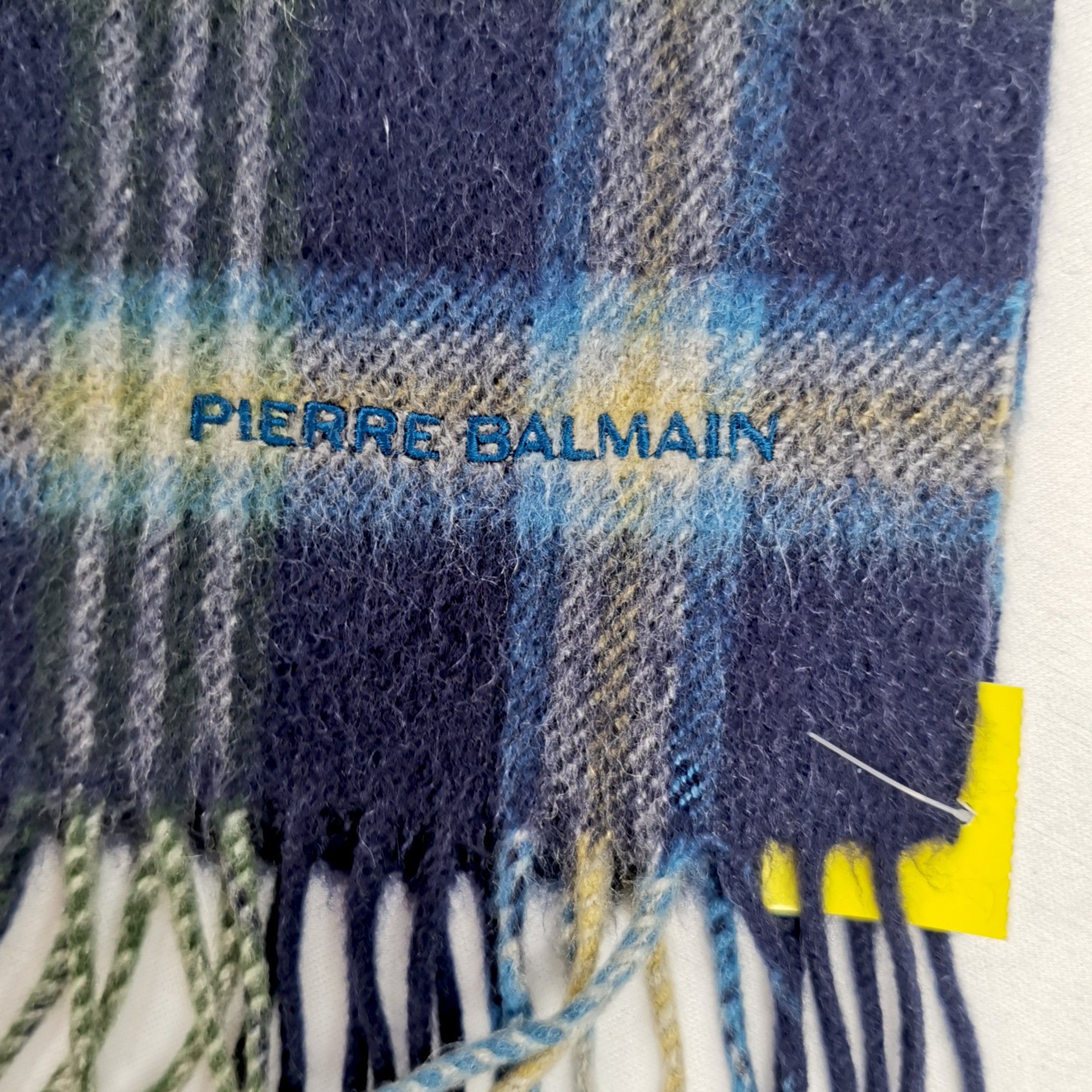 Japanese Brand Vintage Pierre Balmain Scarf Plaid Muffler Wool Scarves Size ONE SIZE - 3 Thumbnail
