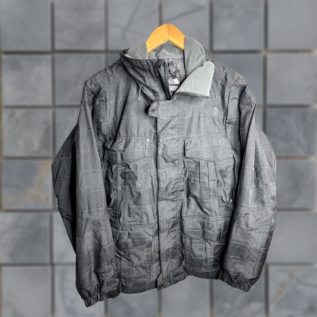 The North Face VINTAGE? No. The North Face Cryptic Ski Jacket Mens S Gray Plaid Hooded Insulated DryVent Recco Size US S / EU 44-46 / 1 - 1 Thumbnail