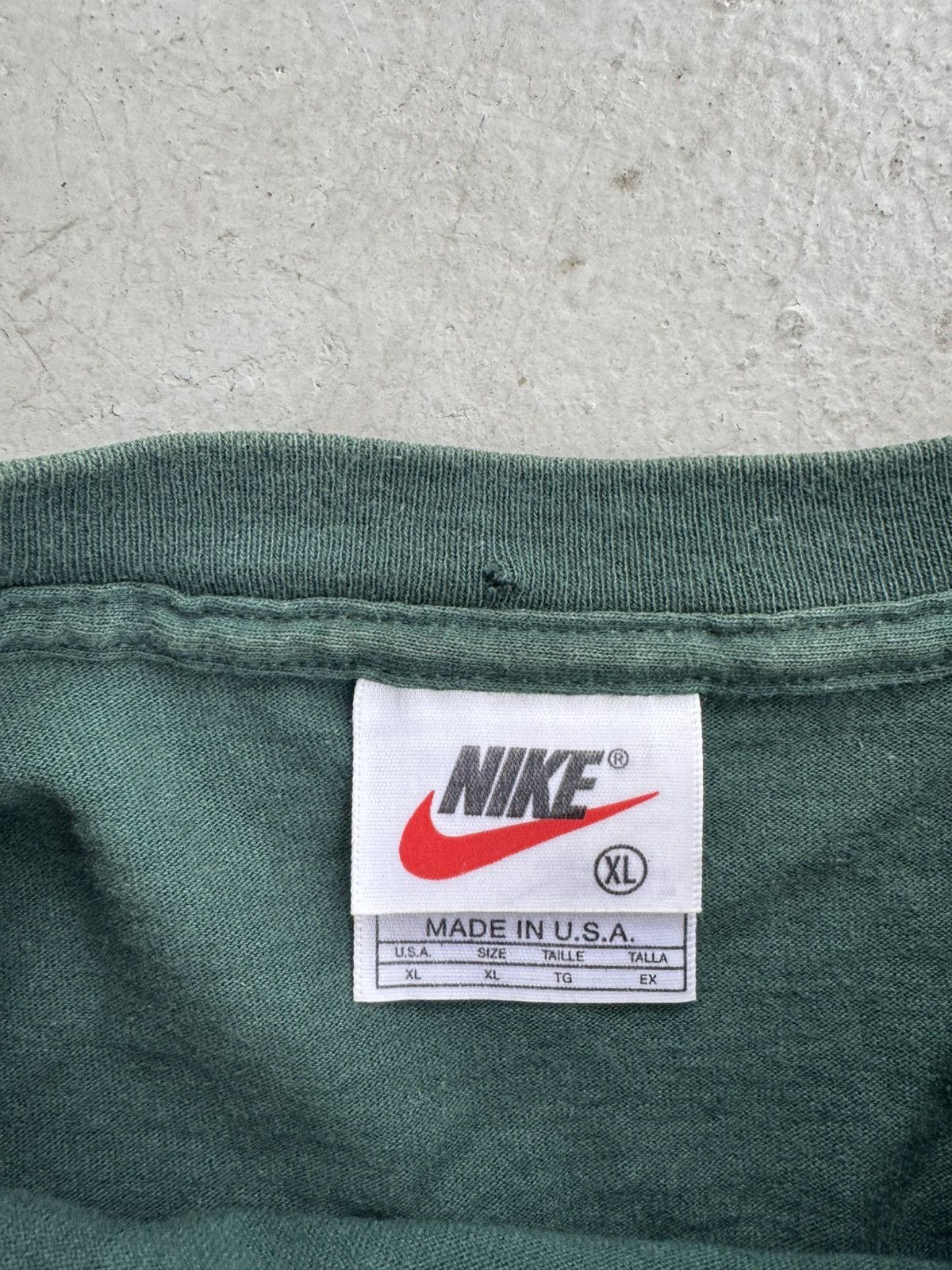 Nike Y2K Nike Center Swoosh Essential Tee Size US XL / EU 56 / 4 - 6 Thumbnail