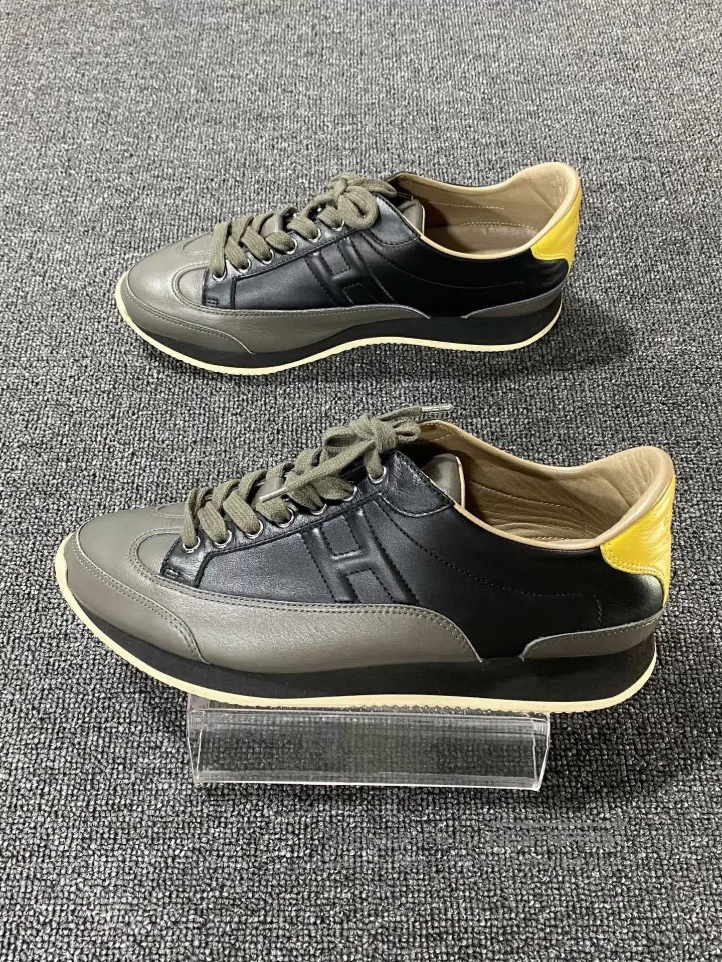 Hermes Green Lowtop Sneakers Size 7.5. Size US 7.5 / EU 40-41 - 3 Thumbnail